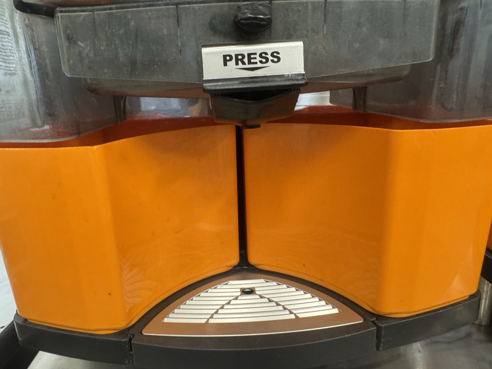 Zumex Versatile Commercial Juicer