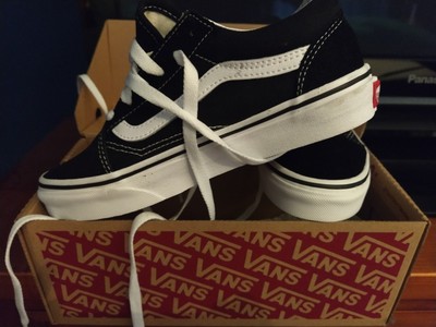 Vans Gr. 2. Unisex Kinder. Black & White Neu in OVP