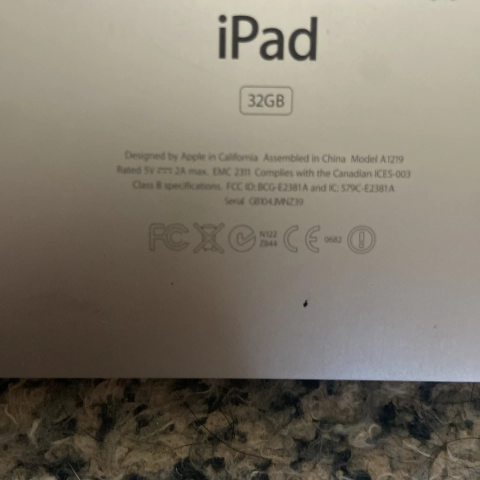 Lot of 5 Apple iPads A1337/ A1219 -1st Gen  Wi-Fi 64G/32G Tablets - Parts/Repair - Image 4 of 4