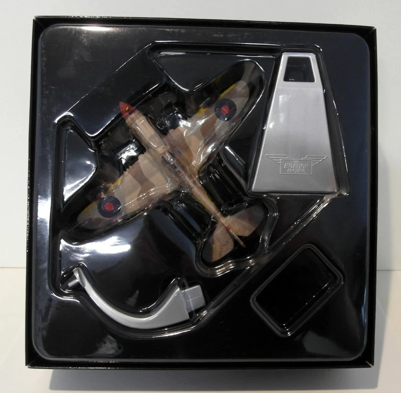 Corgi 1/72 Scale diecast - AA35215 Curtiss P-40E Kittyhawk 1A RAF AK-899 - Bild 2 von 3