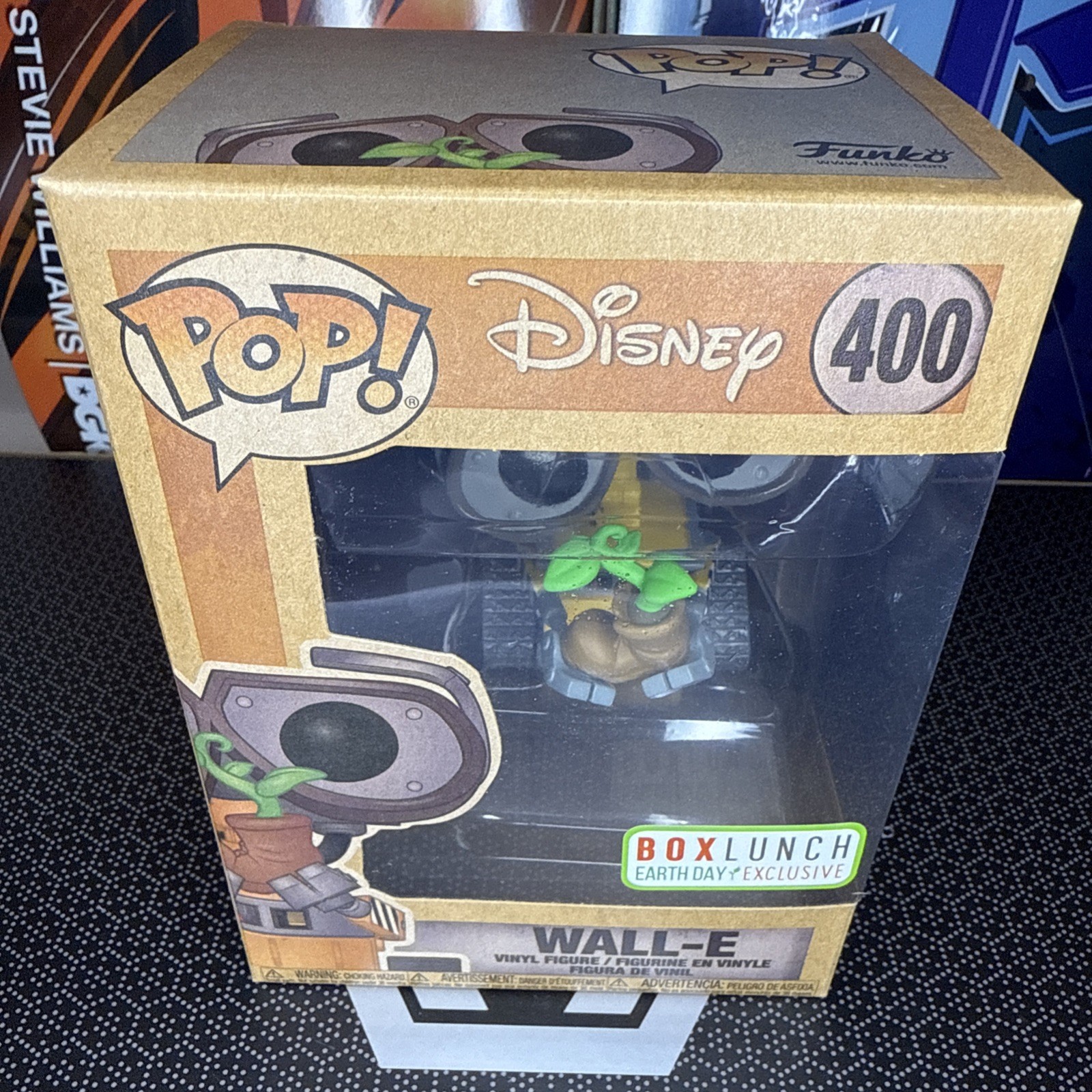 Funko POP! - Disney: Box Lunch Earth Day Wall-E - #400 NIB L