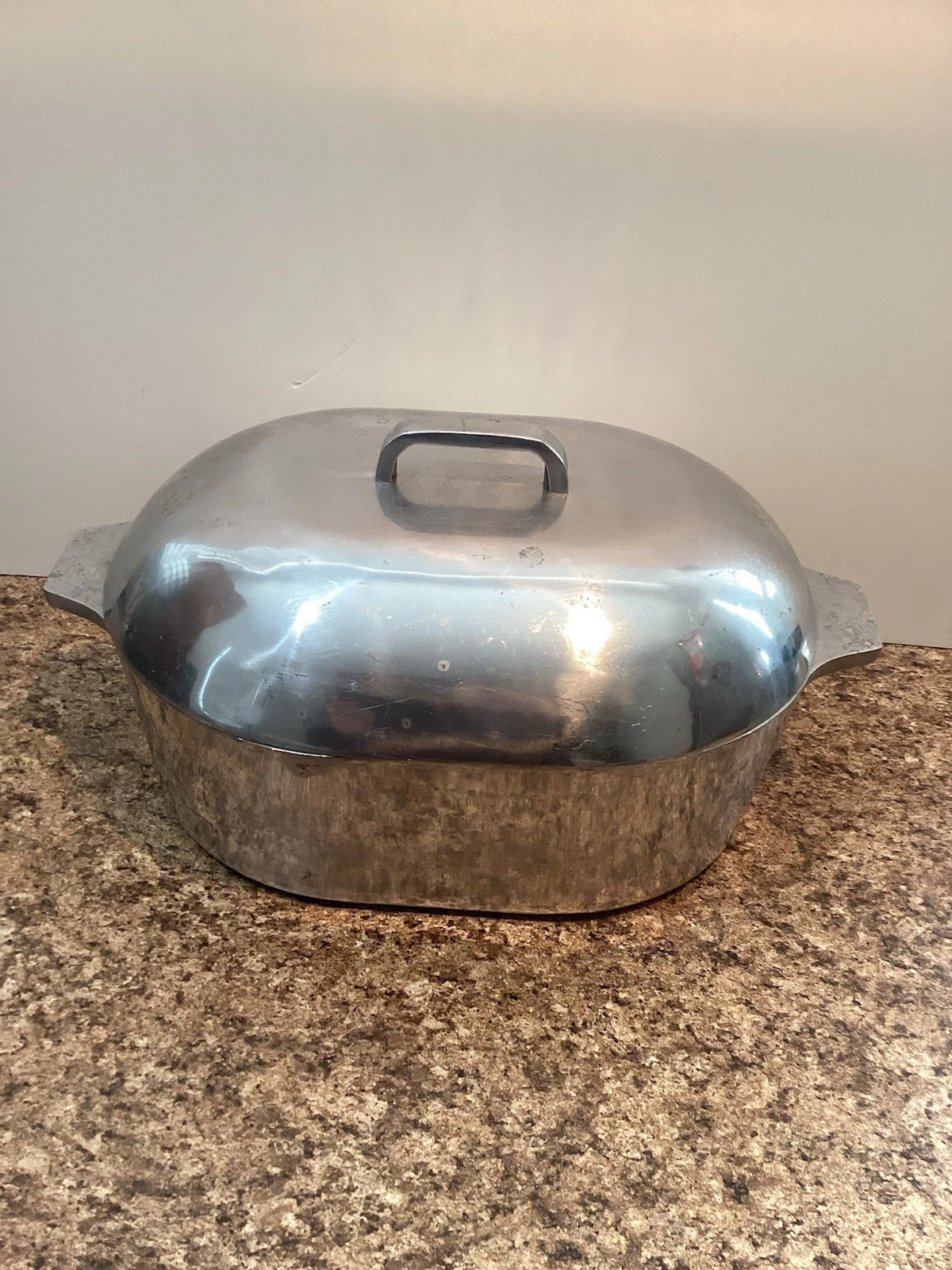 Vintage 14qt ForeverWare Cast Aluminum Roaster/Dutch Oven w Trivet