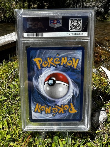 Pokémon TCG Shining Rayquaza Holo Rare Card Shining Legends 56/73 PSA 9 - Picture 2 of 2