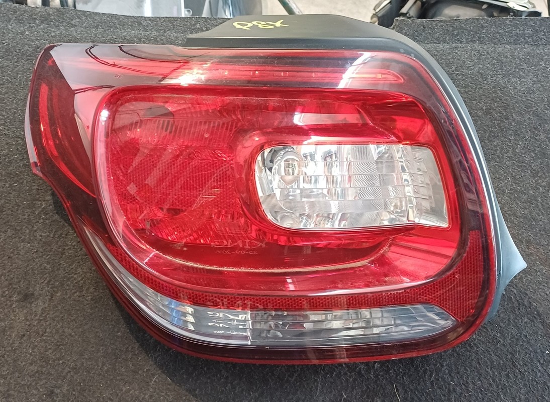 9676973880 Fanale post. SX CITROEN DS3 PureTech 110 S&S Ber 3p/b/1199cc