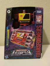 Transformers Blaster Legacy Voyager Autobot with Eject Cassette Boombox
