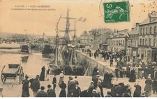 PORT-EN-BESSIN - Les Bassins et les Quais un jour de fête