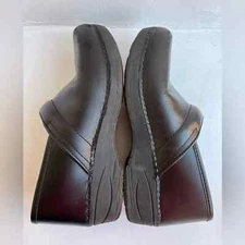 Dansko XP 2.0 Black leather size 40 (US 9.5-10)
