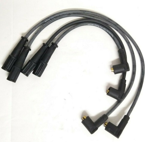 Kit 4 Candele d'accensione Bosch 0242235666 - Ricambi auto SMC Kit 4 Candele d'accensione Bosch 0242235666 - Ricambi auto SMC