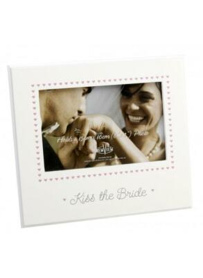 Neue Ansicht Zierlicher MDF Bilderrahmen ''Kiss The Bride'' Hochzeit Geschenk