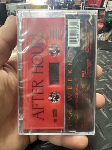 THE WEEKND After Hours HOLOGRAPHIC Cassette Tape 0723 *SEALED* - Picture 2 of 6