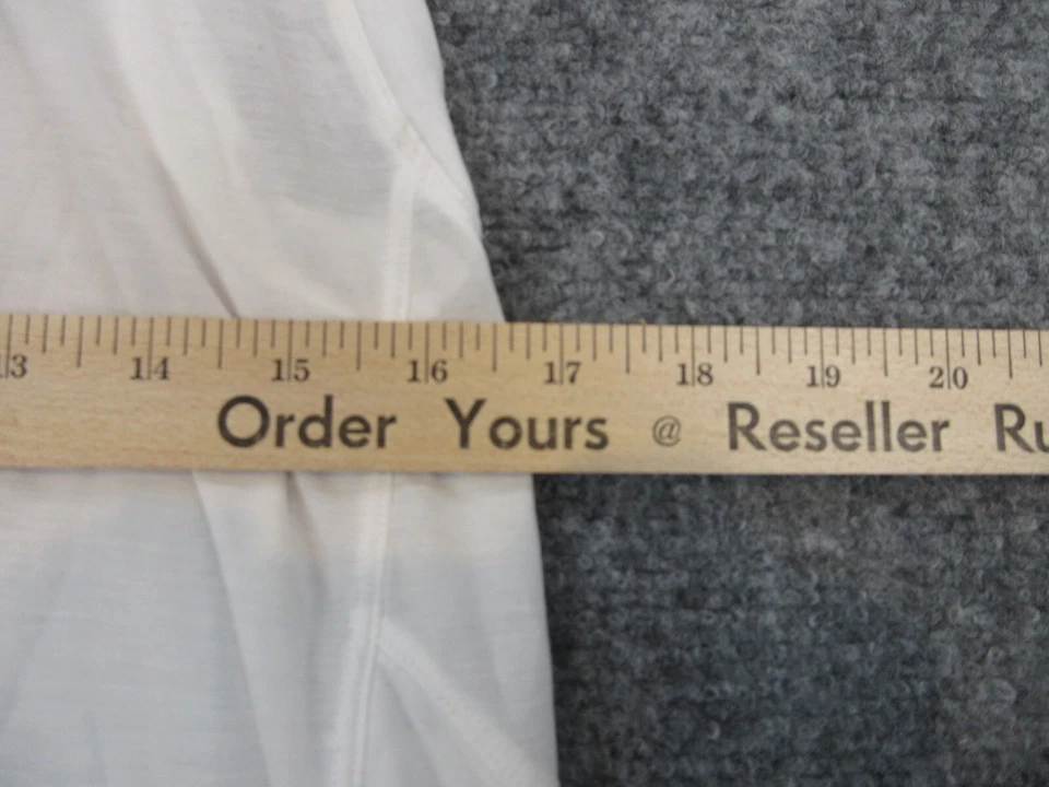 Camisa Under Armour Mujer Mediana Blanca Sin Mangas Sudadera con Capucha Ligera Damas Foto 4 de 4