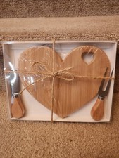 New Heart Shaped Cheese Board Charcuterie Boa...