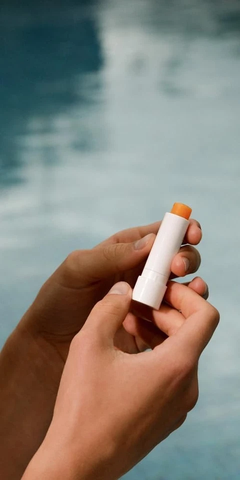 Barra de cuidado labial Dr. Hauschka, 0,17 OZ Foto 4 de 4