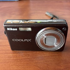 Nikon Coolpix S550 10MP Digital Camera 5x Zoom Tested Works No Charger Battery