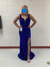 LONG, BEAUTIFUL BLUE SEQUIN PROM/PAGEANT DRESS -- SIZE 6 -- MEIER COLLECTION