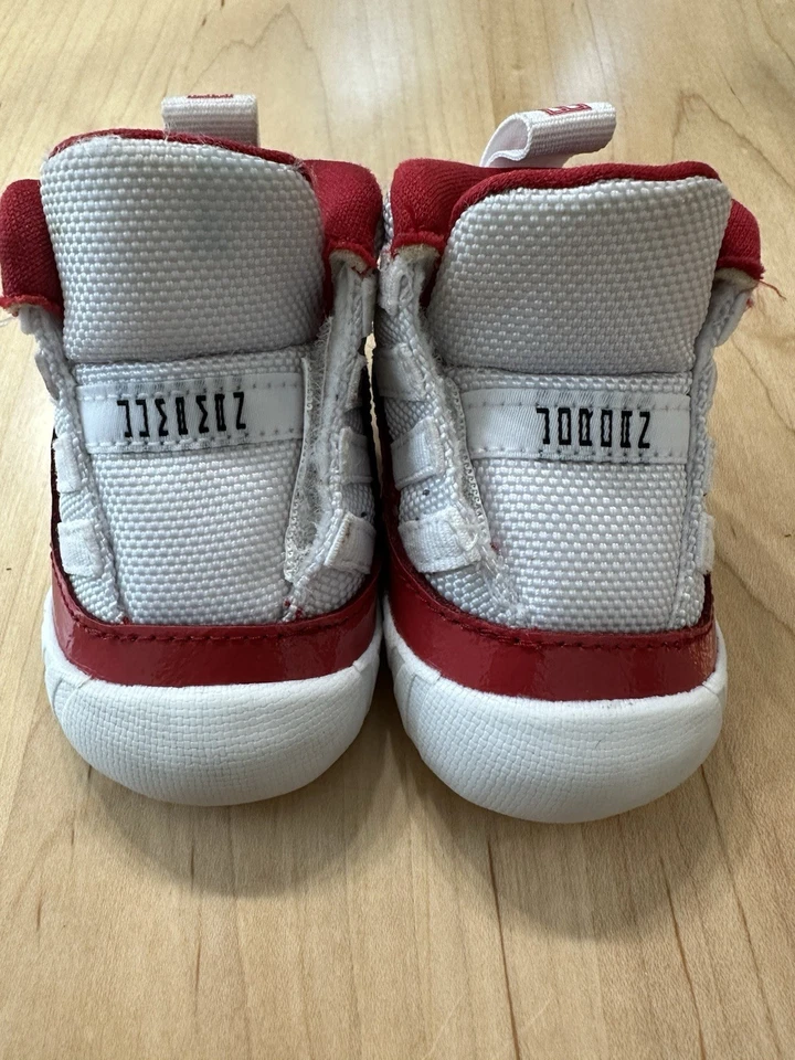 CI6165-116 Nike Air Jordan Botín de Cuna Talla 2C Bebé Niño Cereza Rojo Blanco Foto 3 de 4