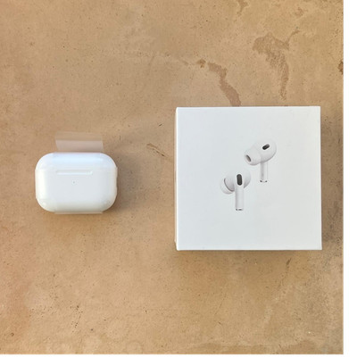 Apple AirPods Pro 2. Generation In-Ear Bluetooth Weiß MagSafe Ladecase