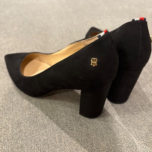 NEW Tommy Hilfiger Women's Abilene Pumps Black Size 9.5M - Picture 2 of 6