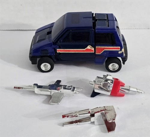 B-153 VINTAGE 1980'S HASBRO G1 TRANSFORMERS SKIDS ACTION FIGURE