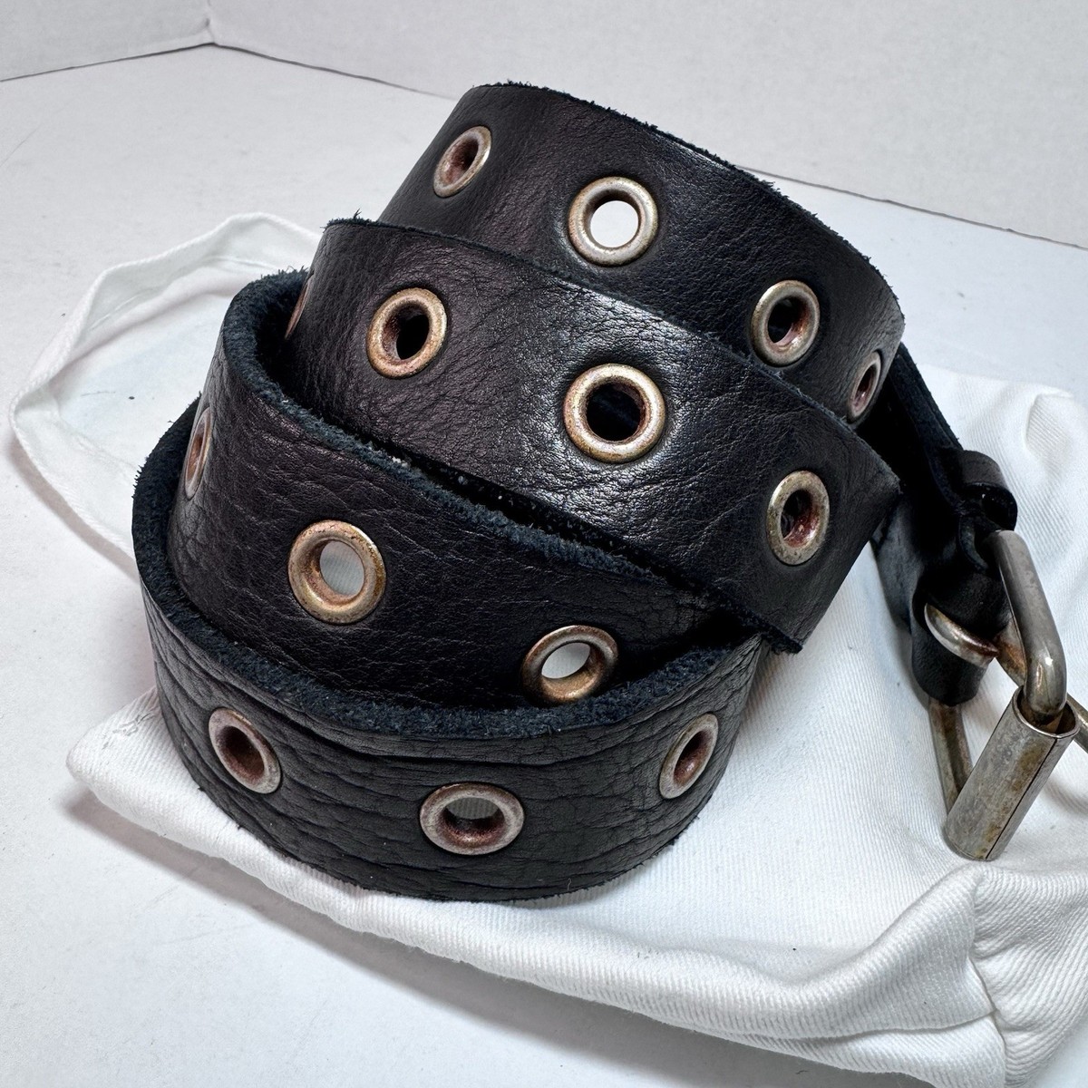 guidi BLT 18 bison leather belt black eyelet perforated long one