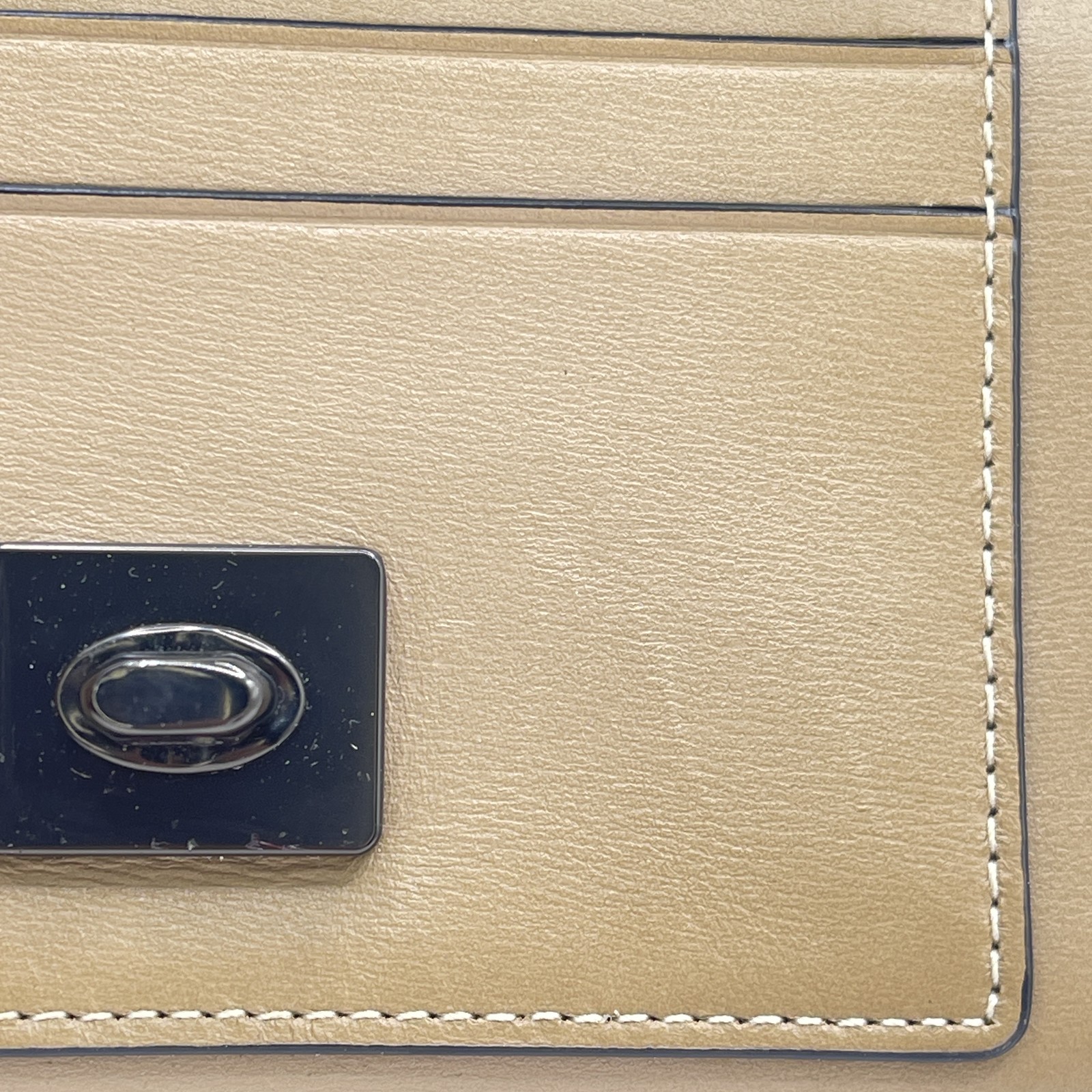 Coach Womens Hutton Colorblock Turn Lock Wallet Leather Black/Beige Pre-Owned thumbnail 9