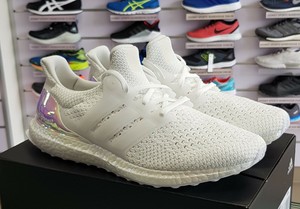ultraboost clima u