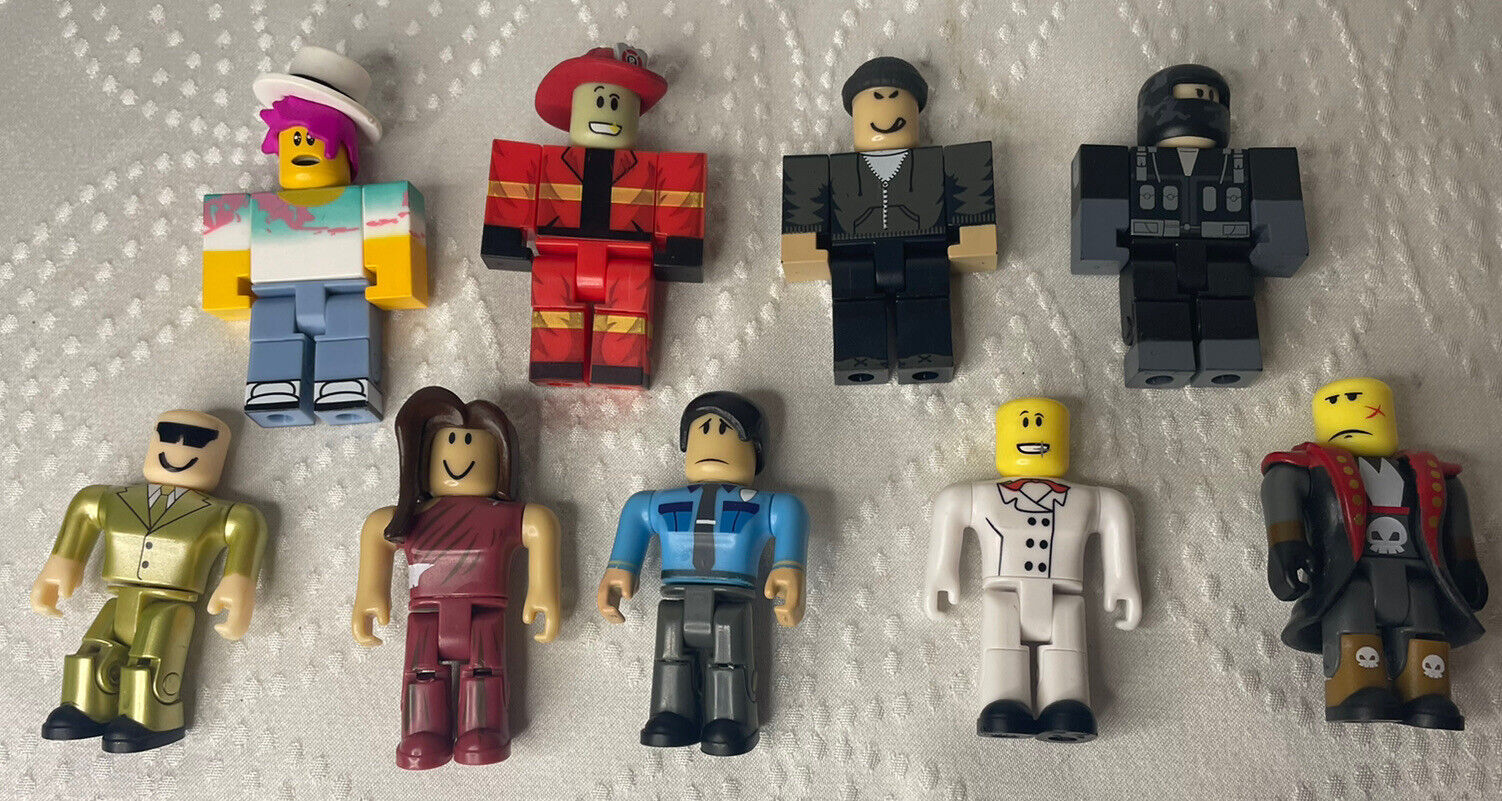 Roblox Toys Action Mini Figures Lot Of 12 Mixed Years Figures