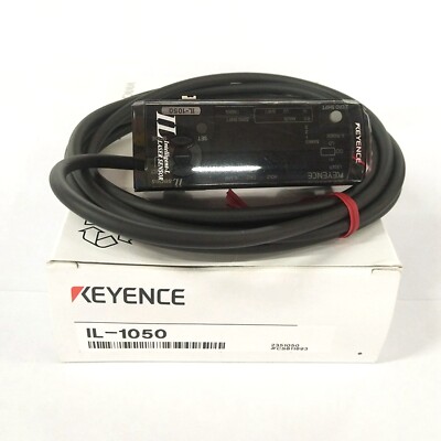 NEW KEYENCE IL-1050 Muti Functional Laser Sensor