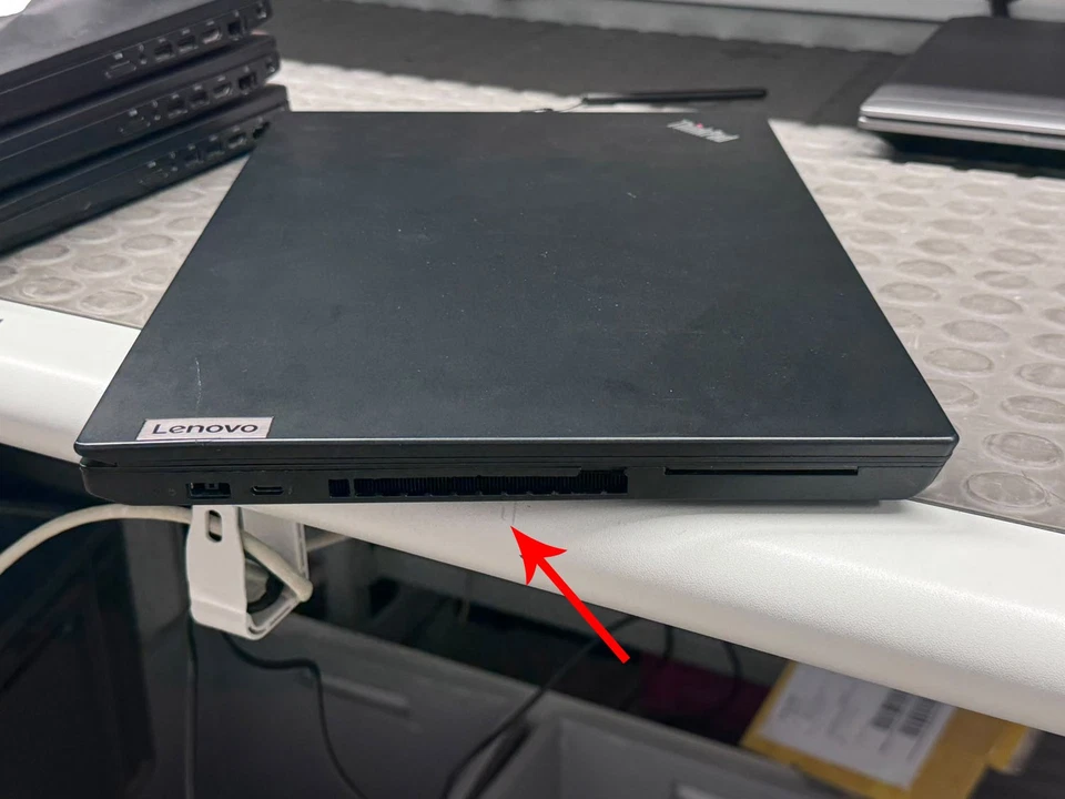 Lenovo ThinkPad T15p G1 · i7-10850H · 16GB · 512GB, Foto 2 von 3