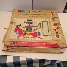 1968 VINTAGE SNAPICS BY TUPPERWARE TOYS, SET No 201 with Instructions Leaflet 