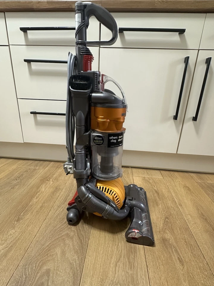 Dyson DC24 All Floors Ball Upright Vacuum Cleaner Hoover - Very Good Condition - Image 3 of 4