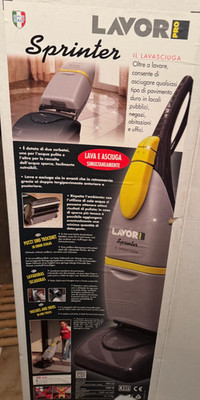Lavor Pro Sprinter Scheuersaugmaschine   kompakte Bodenreinigungsmaschine