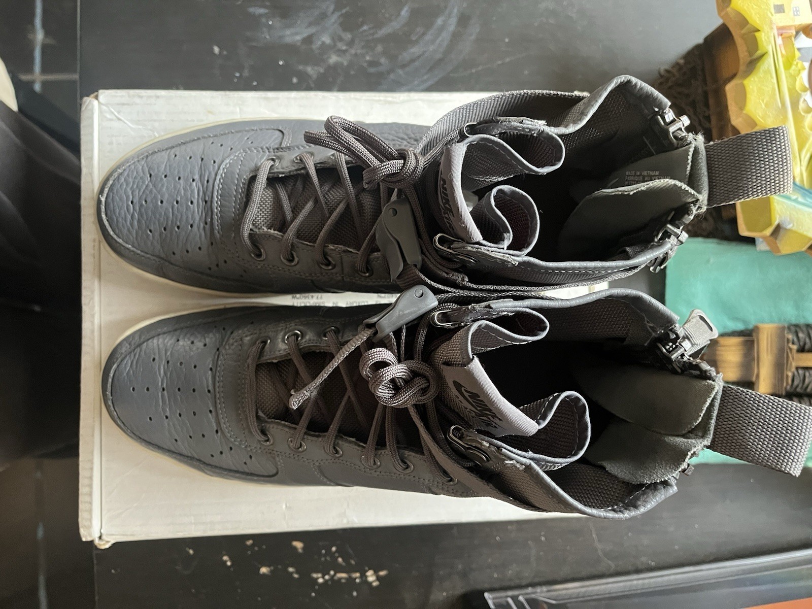 Nike SF Air Force 1 Mid Dark Grey w/ Original Straps - Size 12 image 10