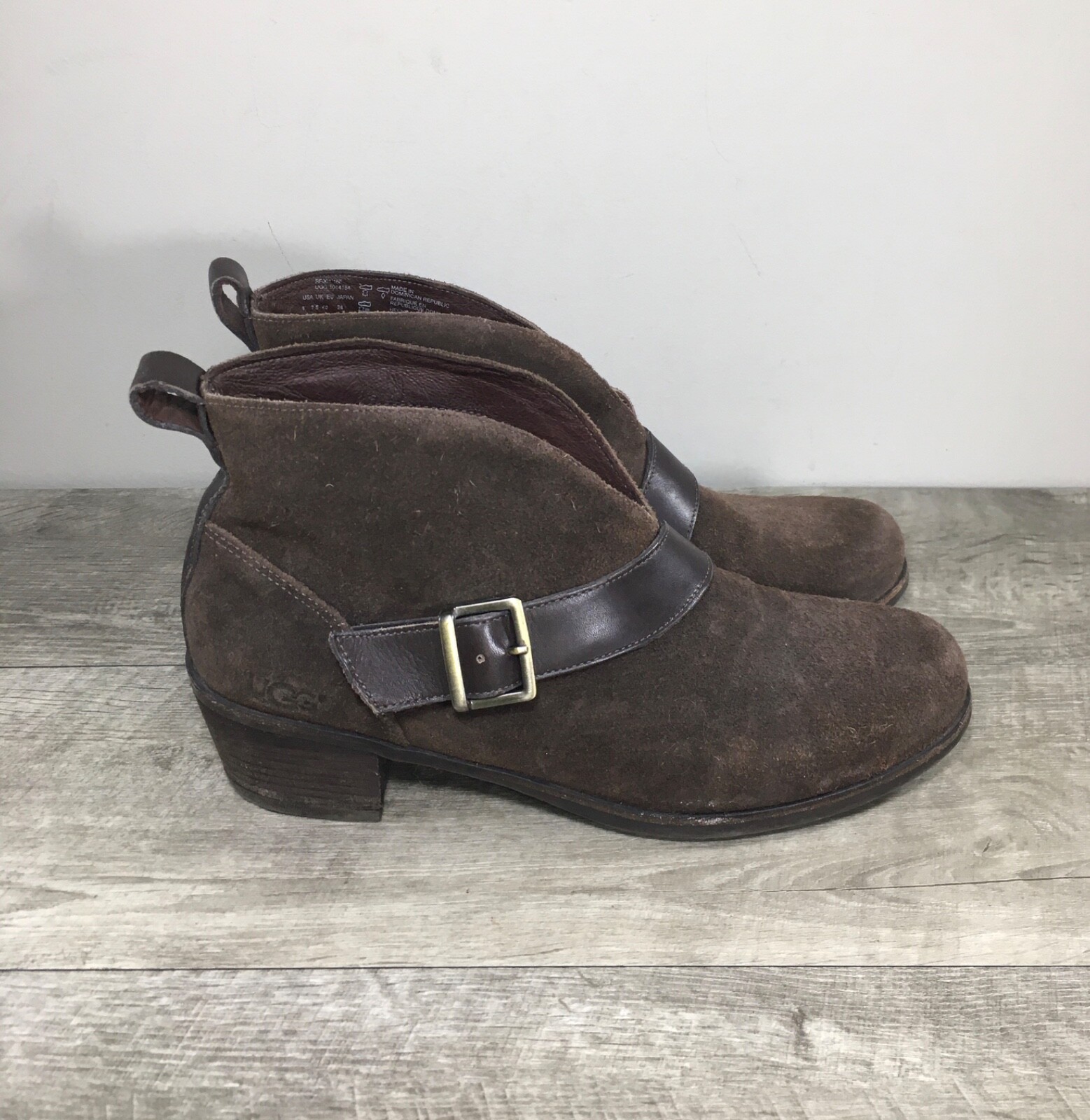 Women’s UGG Australia Shearling Wright Belted Sue… - image 1