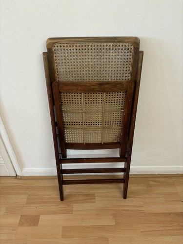 Impresionante silla plegable retro vintage de madera y ratán con diseño de malla vienesa - Imagen 20 de 24