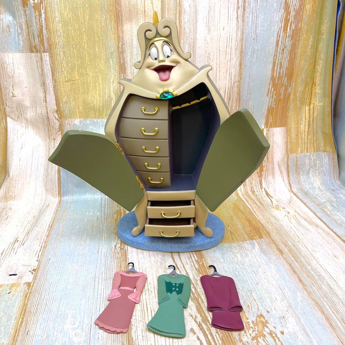 wdcc美女と野獣　ワードローブ Rare WDCC Beauty And The Beast Wardrobe Ceramic Accessory
