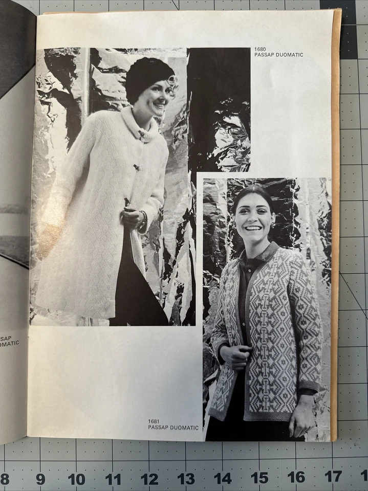 Vintage Passap International Magazine #10 - w/ Description Book - Image 3 of 4