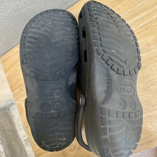 Crocs Classic Black Waterproof Clogs - Size Mens 10-Womans 12 - Picture 8 of 9