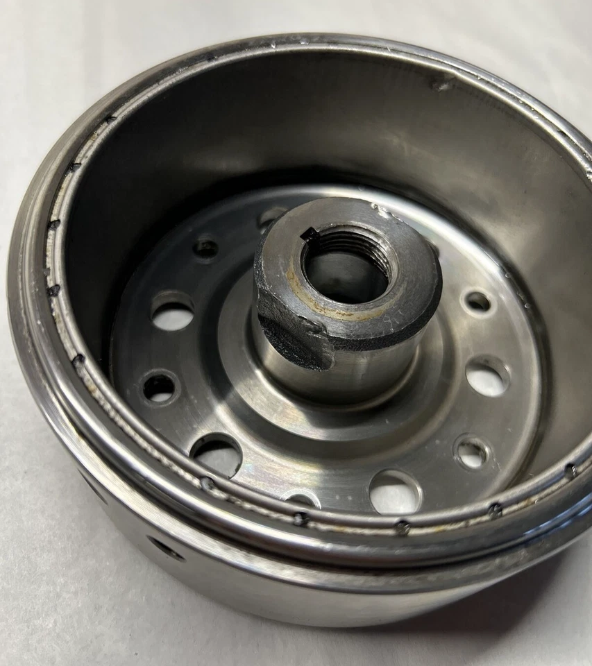 Rotor de encendido KTM 950  Foto 3 de 4