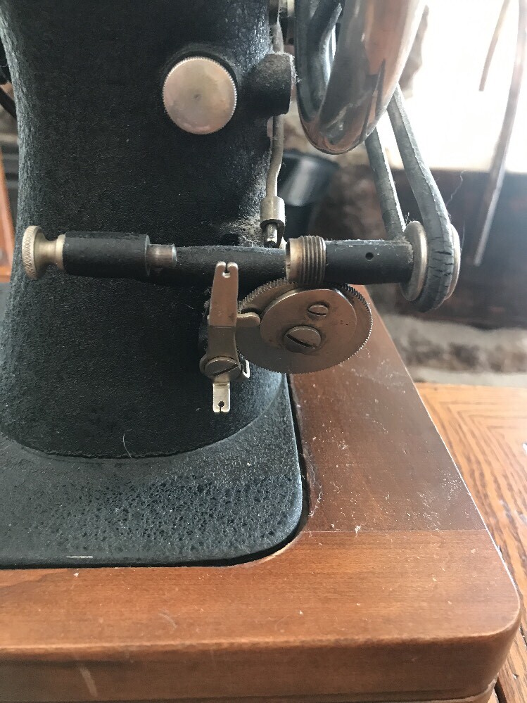 Vintage Domestic All Steel Sewing Machine and Case WORKS for PARTS OR