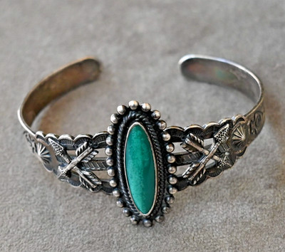 Vintage Fred Harvey Navajo Royston Turquoise & Sterling arrowhead Cuff 6.5'' fit