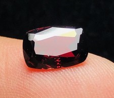 1.50 carats Rhodonlite Garnet  Faceted Natural Gemstone@PKA