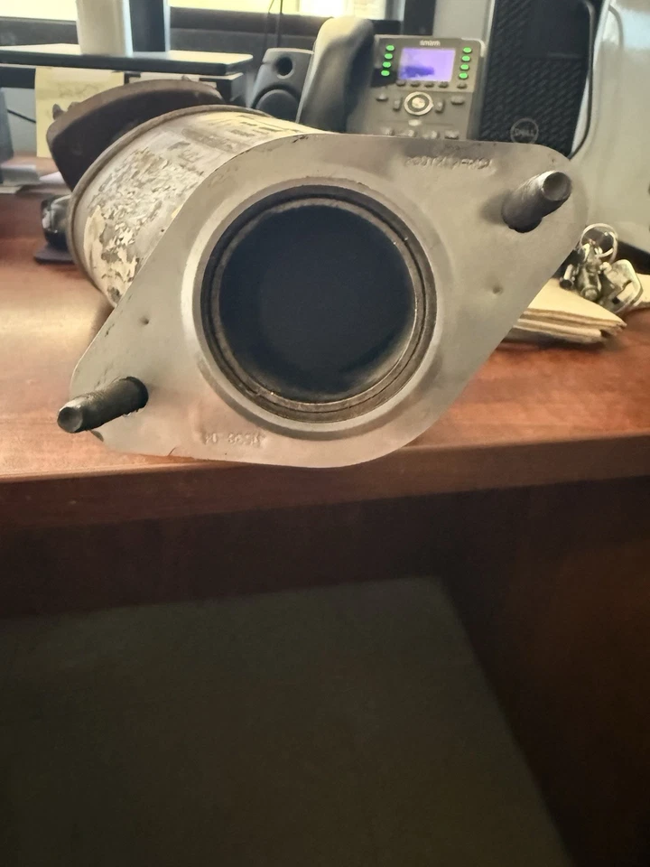 Convertidor catalítico piezas GM 19418920 Foto 3 de 4