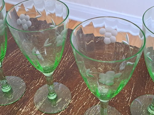 Etched Uranium Glass Wine Glasses Set Of 5 - Picture 3 of 12