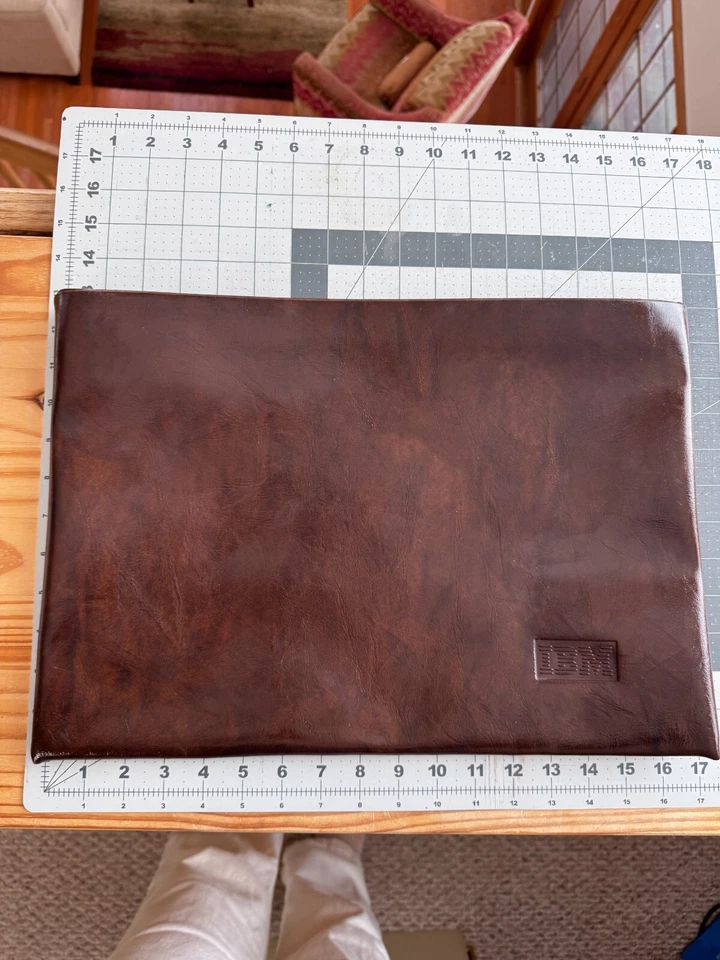 Portafolio de documentos IBM marrón hecho en EE. UU. 17 x 12 Foto 3 de 4