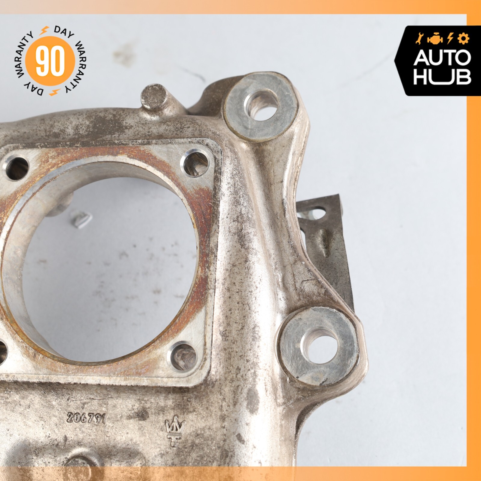 03-08 Maserati Quattroporte M139 Front Left Side Spindle Knuckle Hub OEM 51k