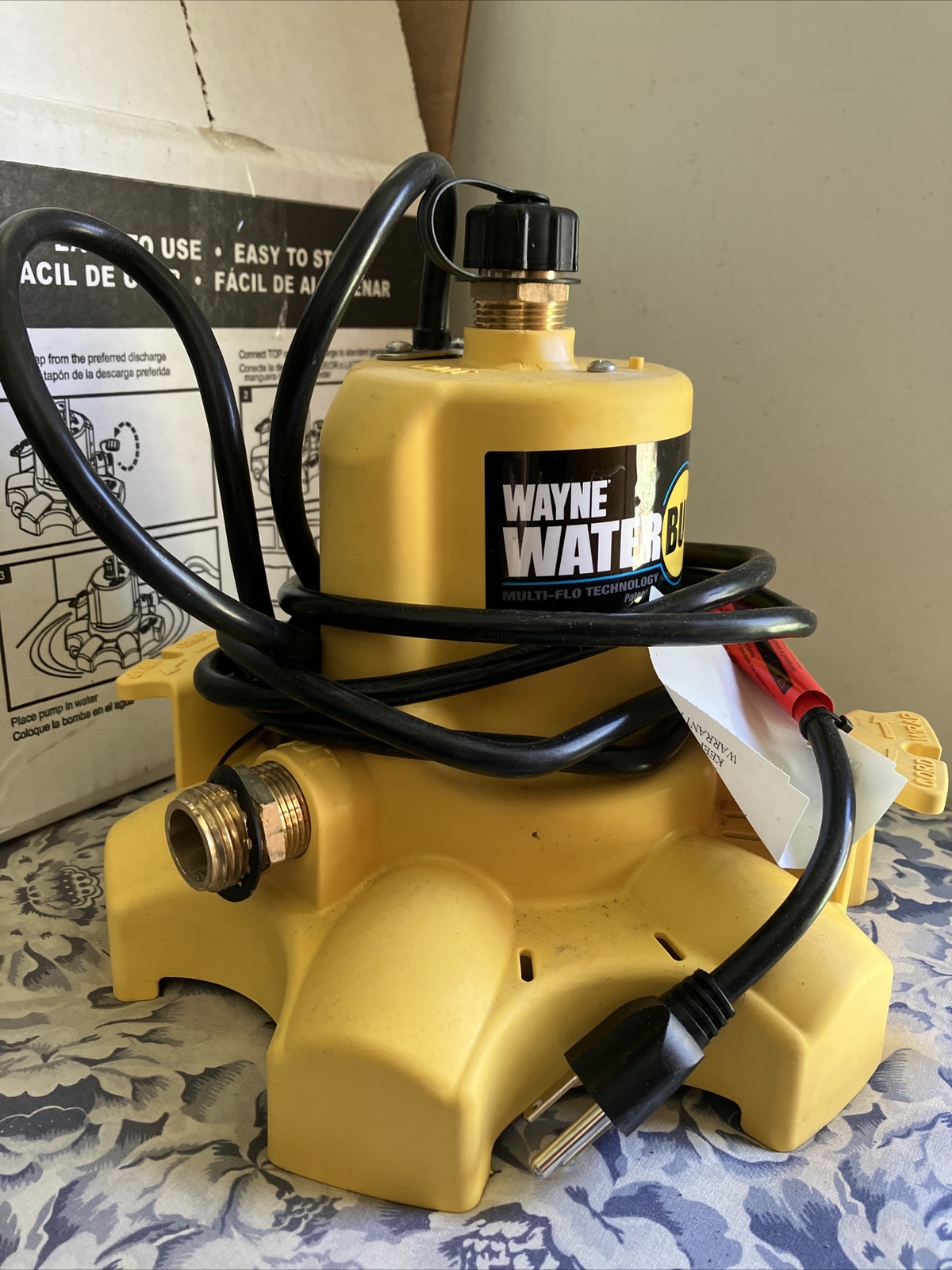 WAYNE Waterbug 1/6 HP 1350 GPH Submersible MultiFlo Water Removal