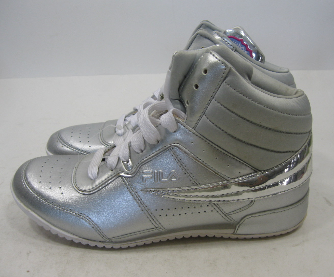 Fila Damenschuhe Melrose (Metallic Silver/WEISS) Fw 04416-038 Damenschuhe Größe 7.5 Fila Damenschuhe Melrose (Metallic Silver/WEISS) Fw 04416-038 Damenschuhe Größe 7.5