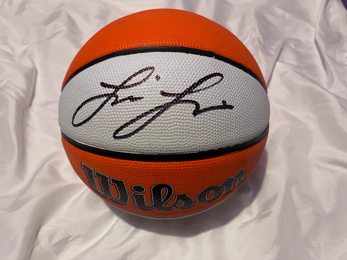 Lisa Leslie Los Angeles Sparks signed WNBA basketball COA proof autographed Lisa Leslie Los Angeles Sparks signed WNBA basketball COA proof autographed