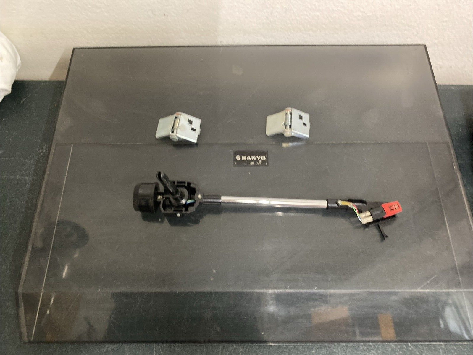 Gxt-140h Phono Lid Hinges And Arm